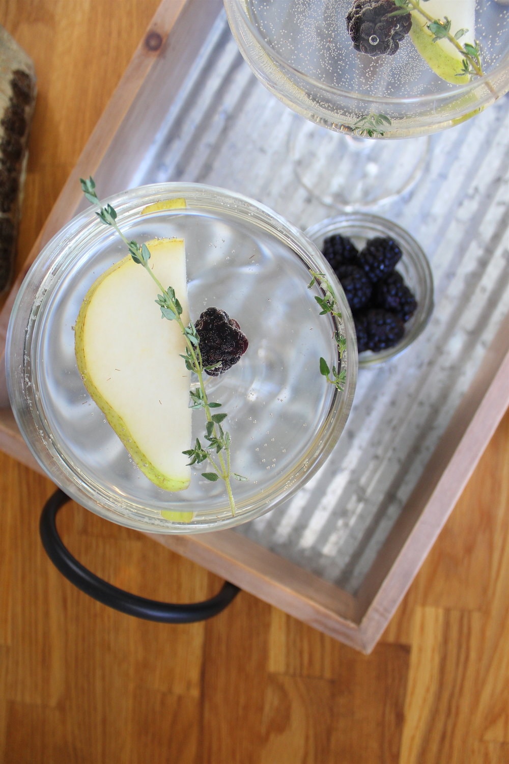 Pear+Thyme+Cocktail+10-min