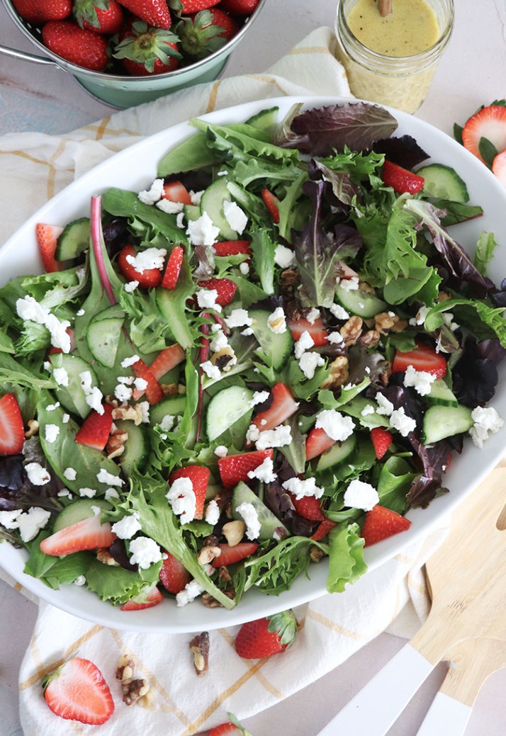 strawberry spring salad with goat cheese